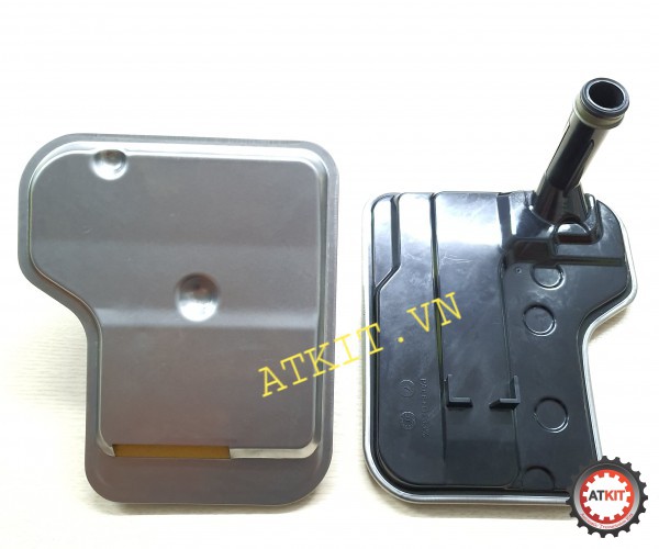 Lọc dầu hộp số tự động của xe BMW.